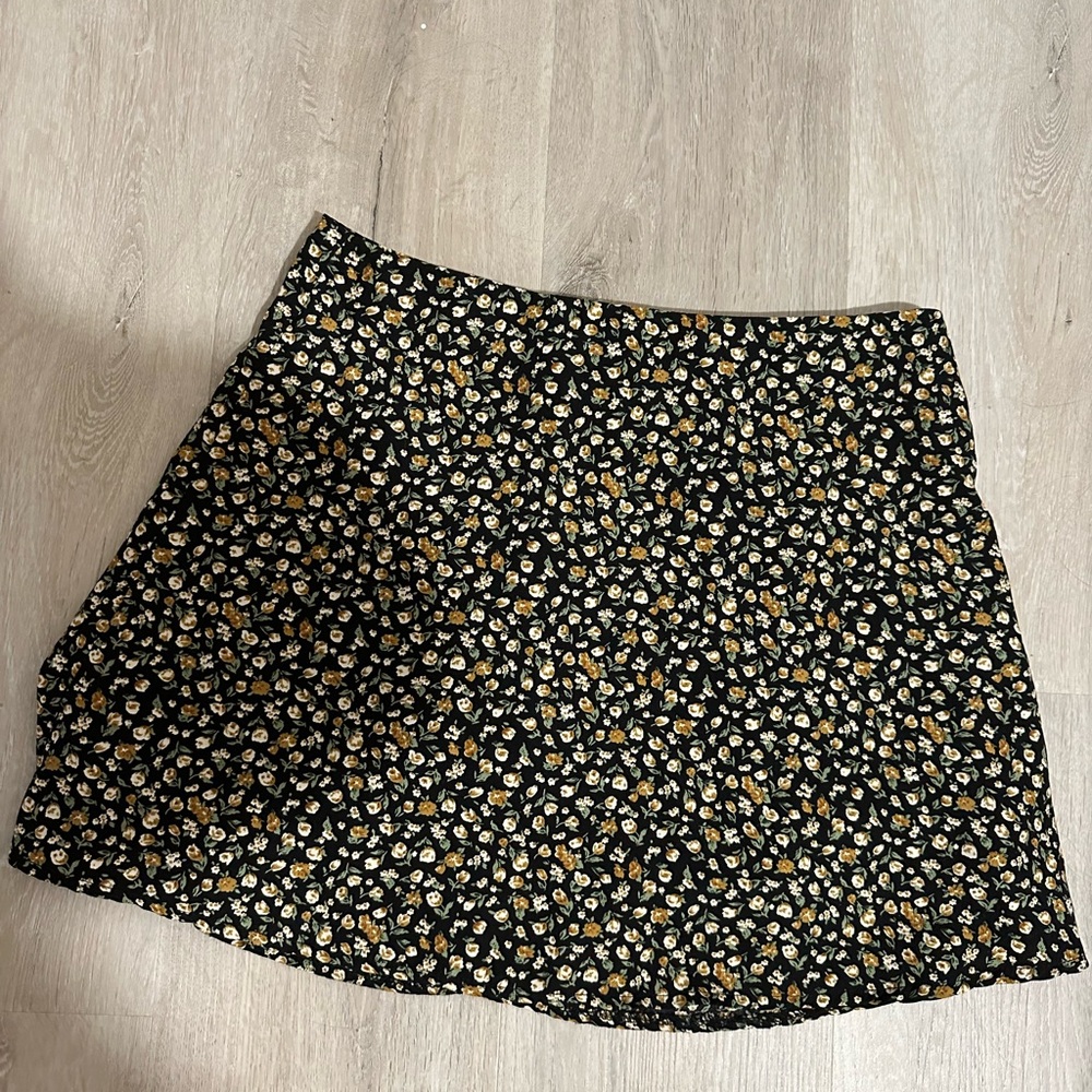 Princess polly floral skirt size 8